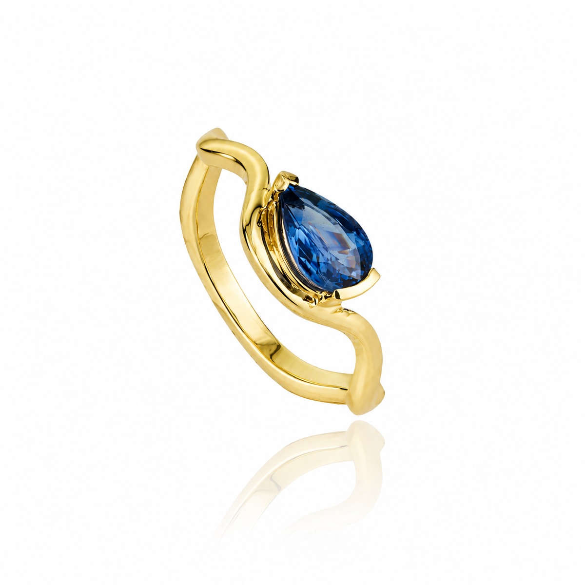 Blue Sapphire Twist Gold Ring