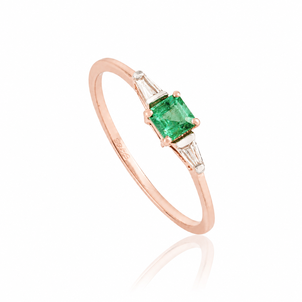 Emerald & Diamond Ring