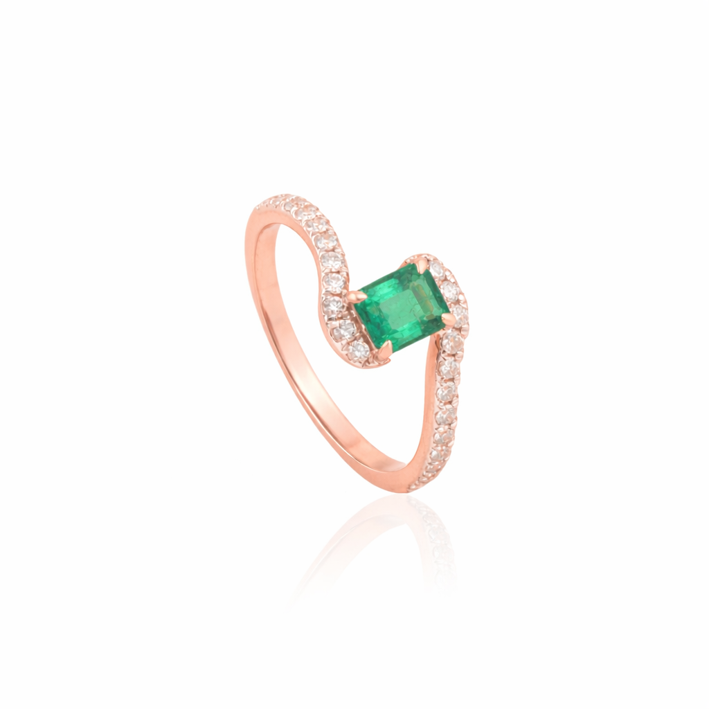 Emerald With Diamond Ring