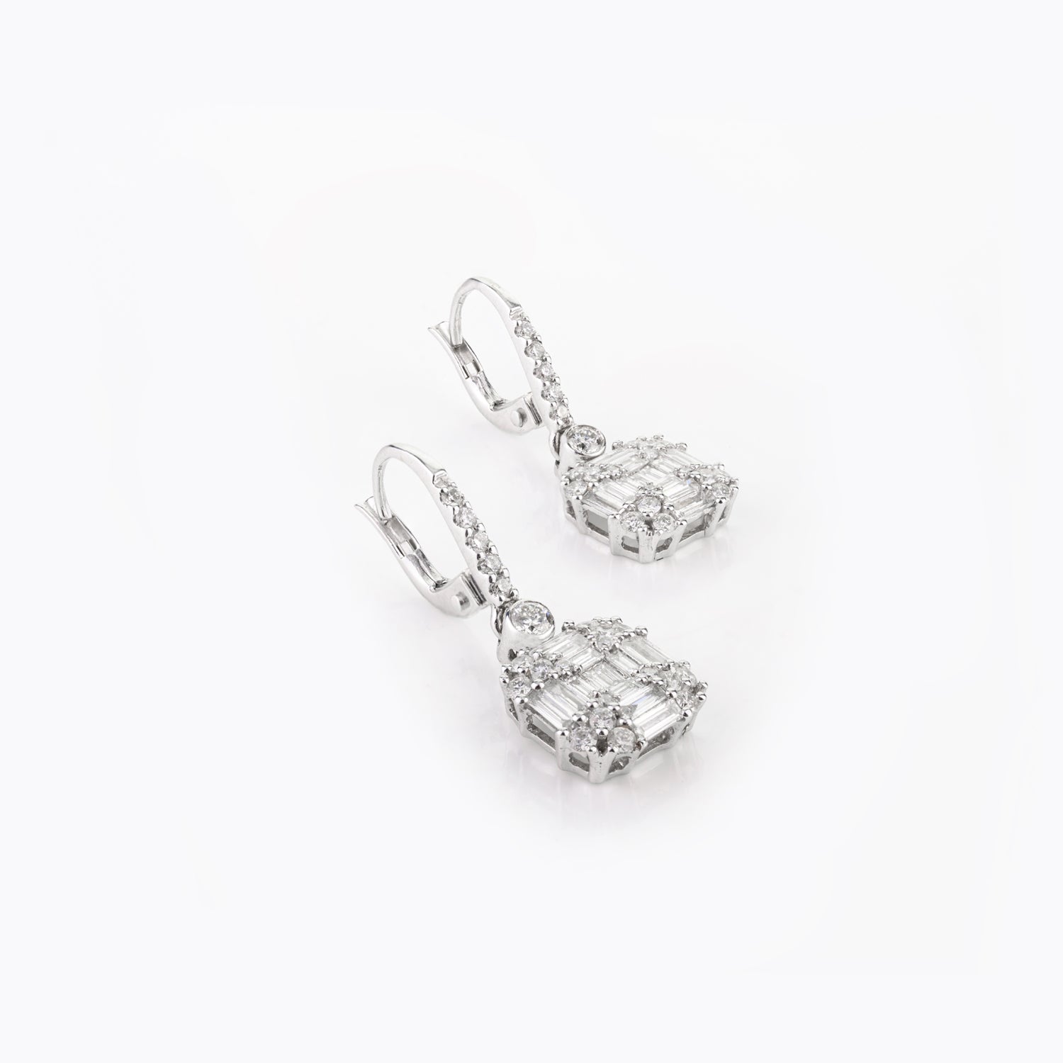 Diamond 18K Gold Earring