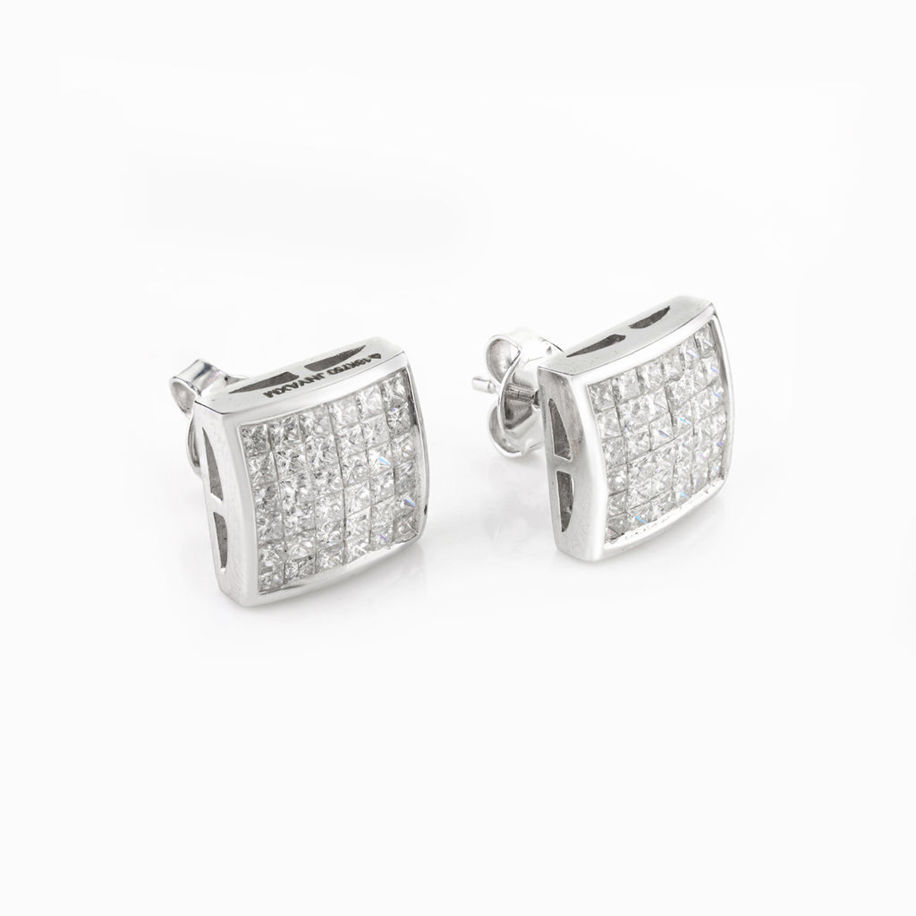 Diamond 18K Gold Stud Earring