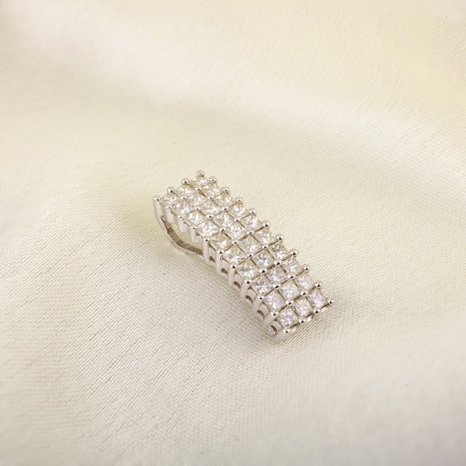 18K Gold Diamond Necklace