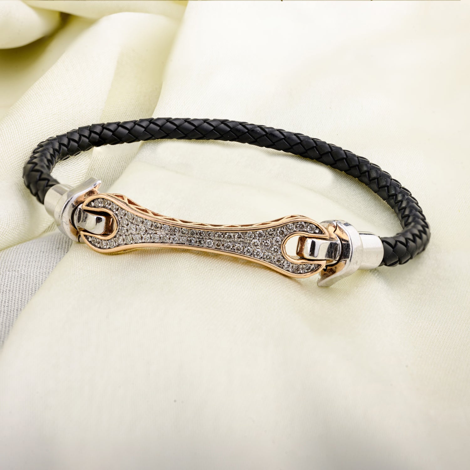 Diamond 18K gold Designer Bracelet