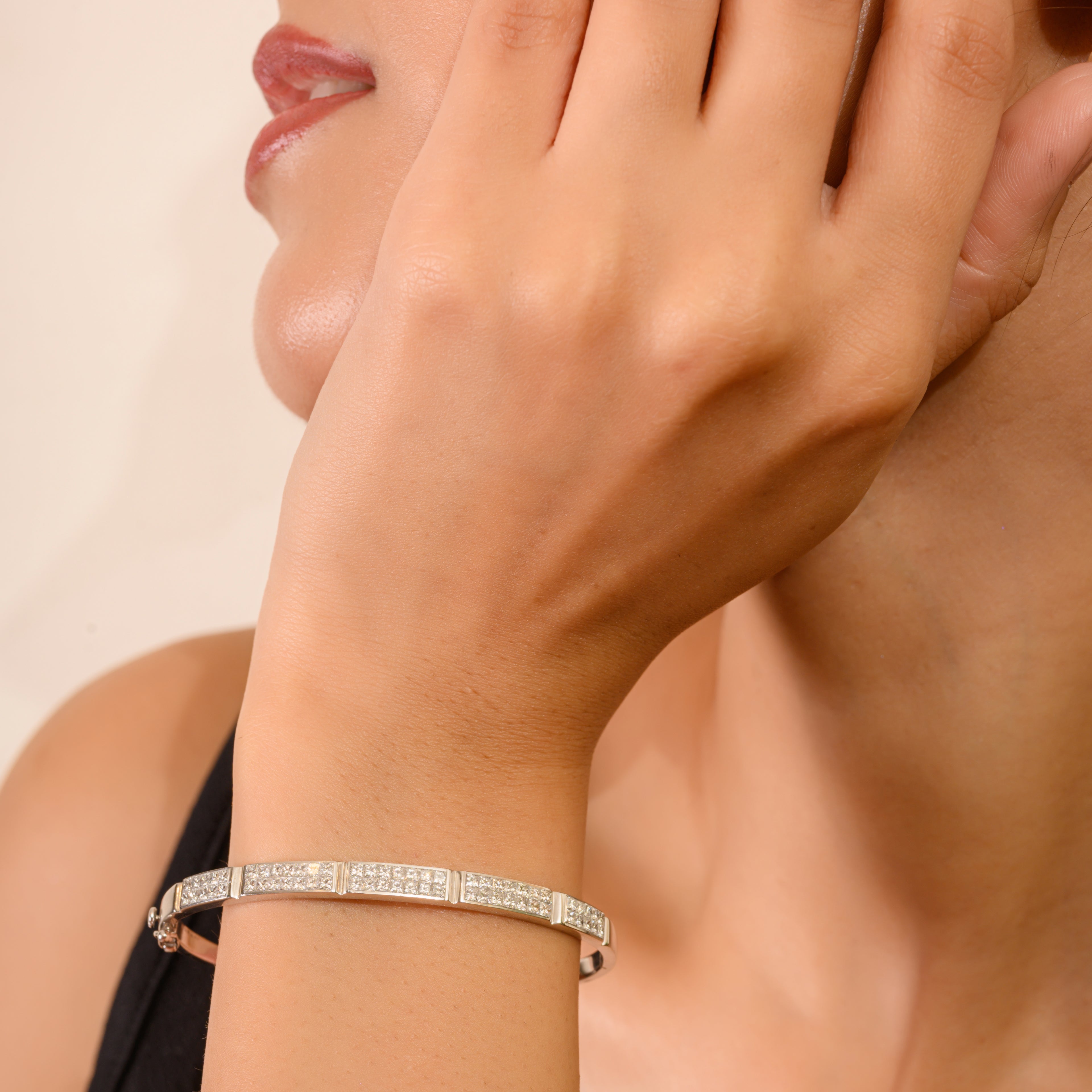 Gold 18K Gold Bangle