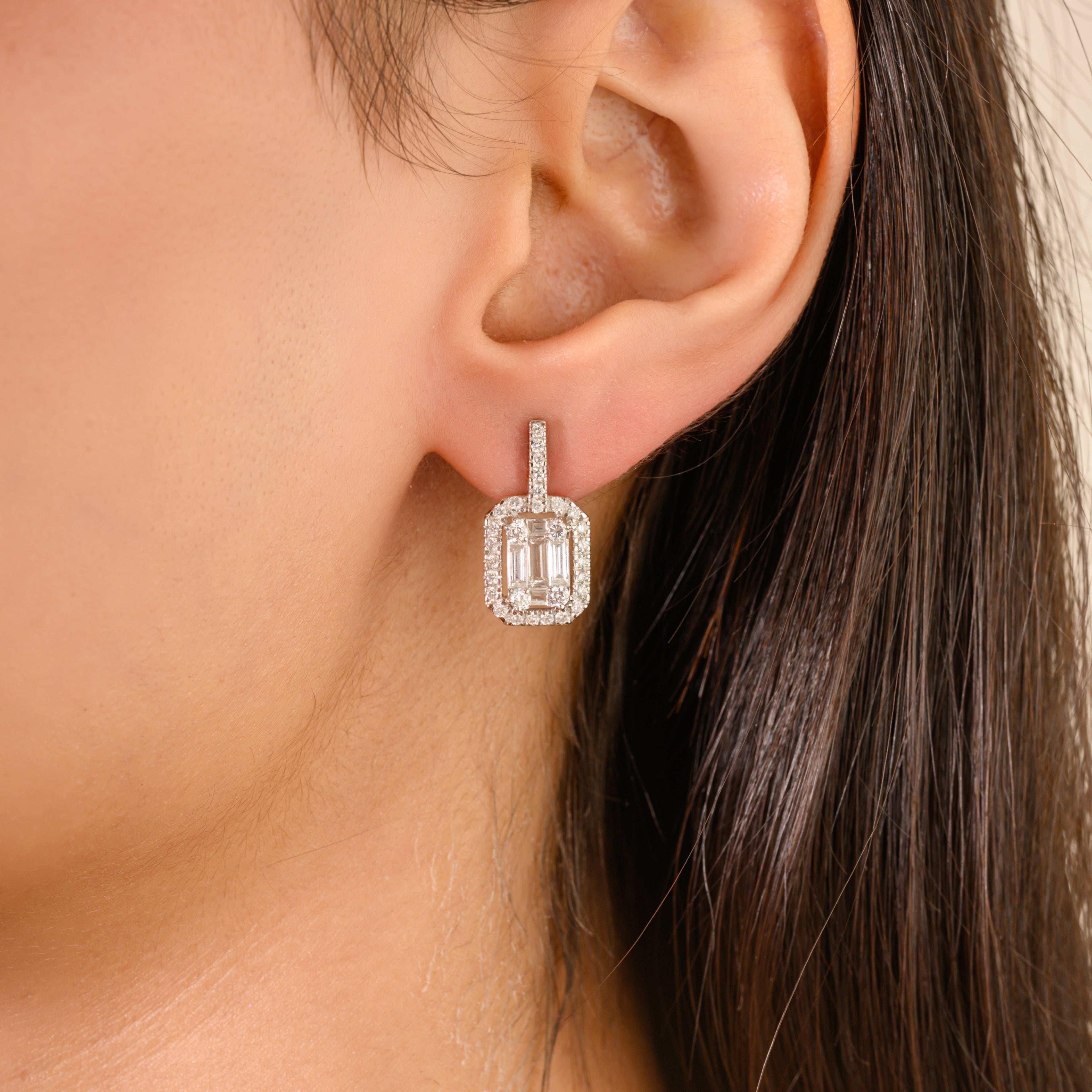 Diamond 18K Gold Earring