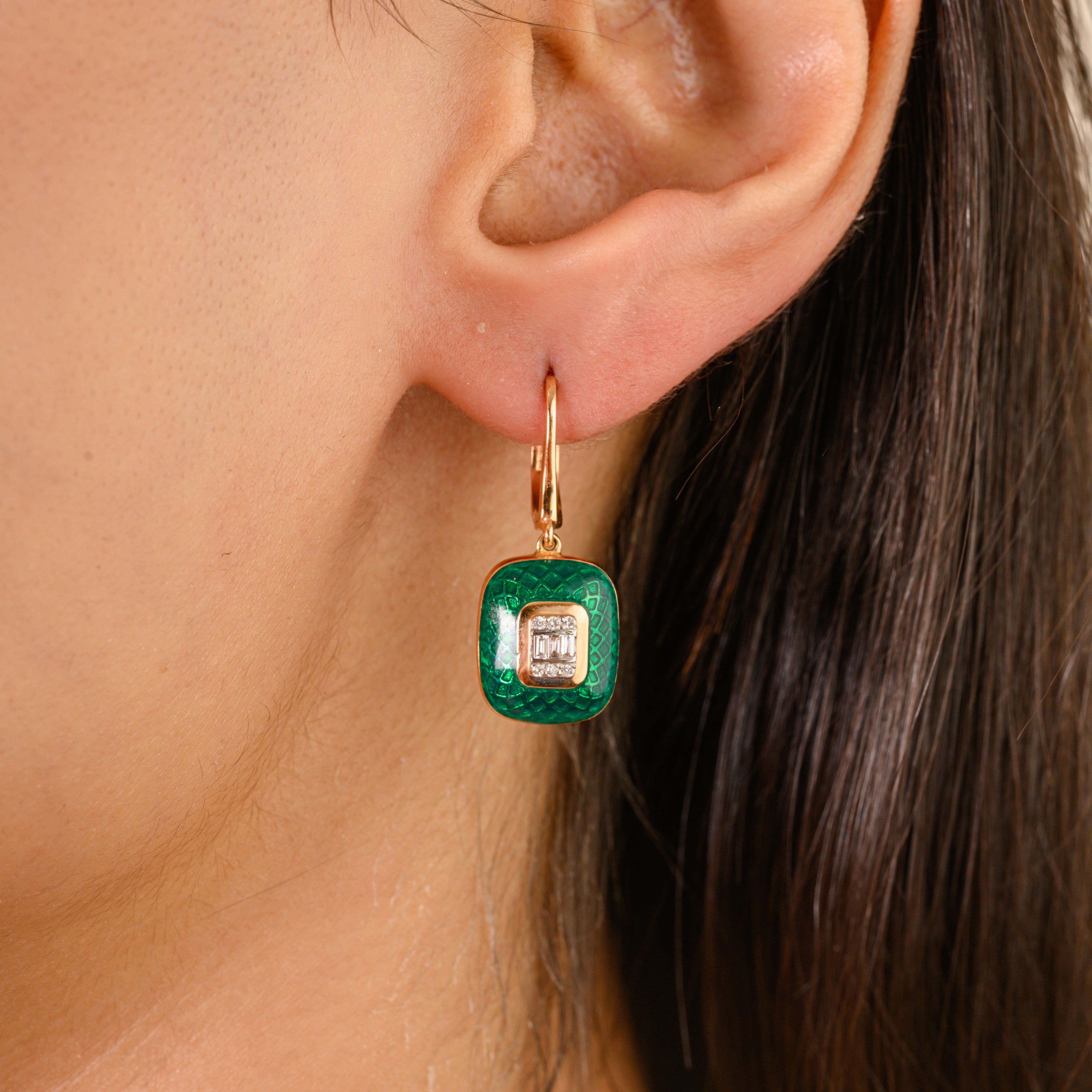 Emerald 18K Gold Earring