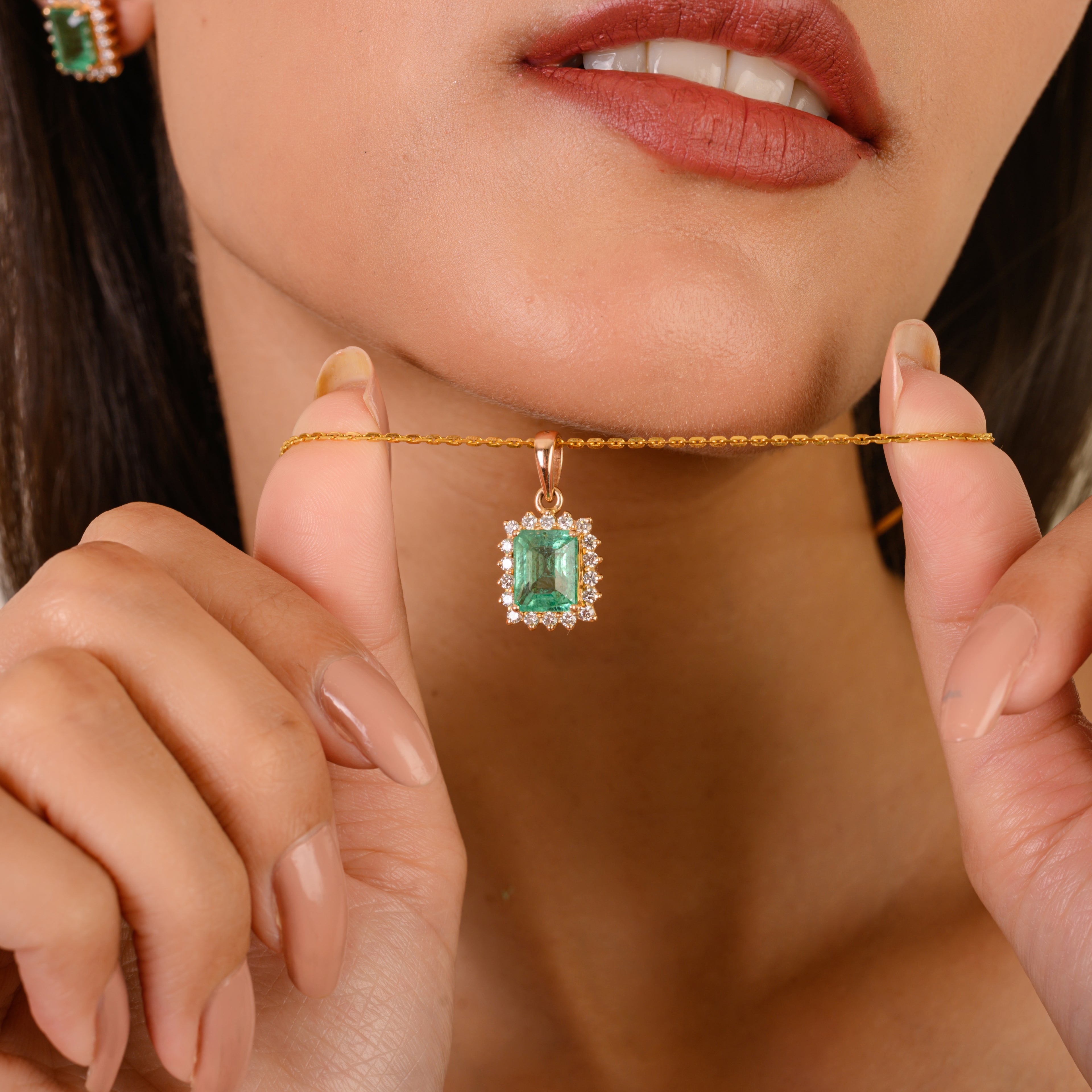 Diamond Emerald 18K Gold Necklace