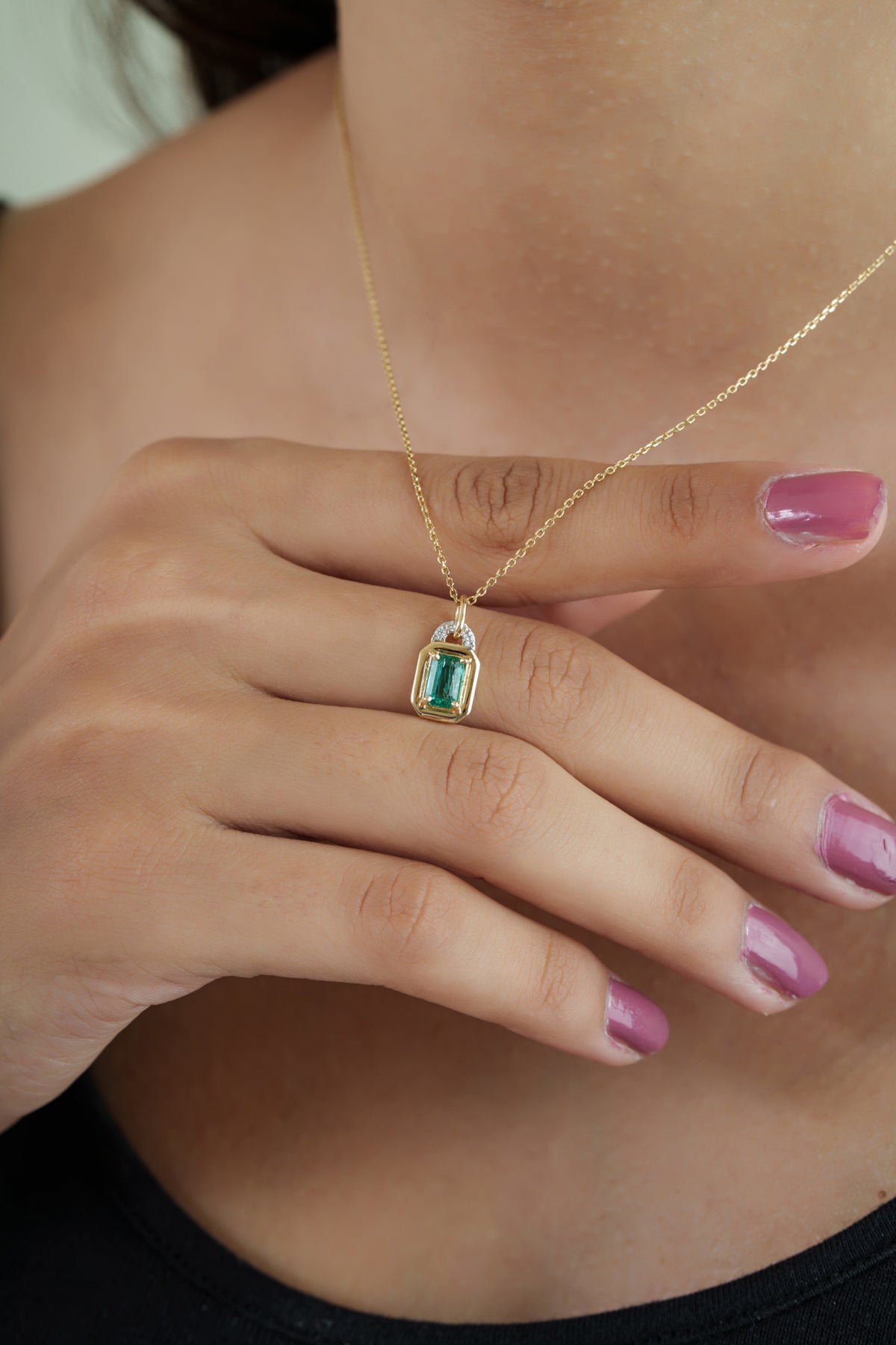 Emerald Diamond Pendant Necklace