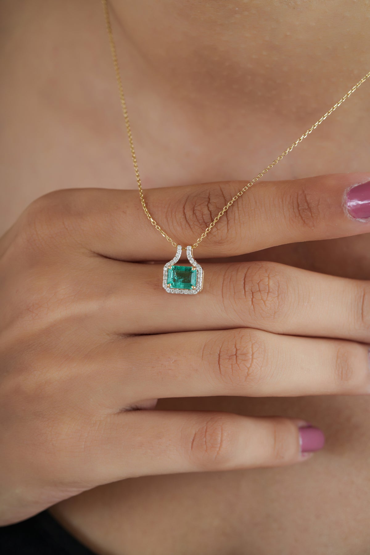 Emerald Diamond Pendant Necklace