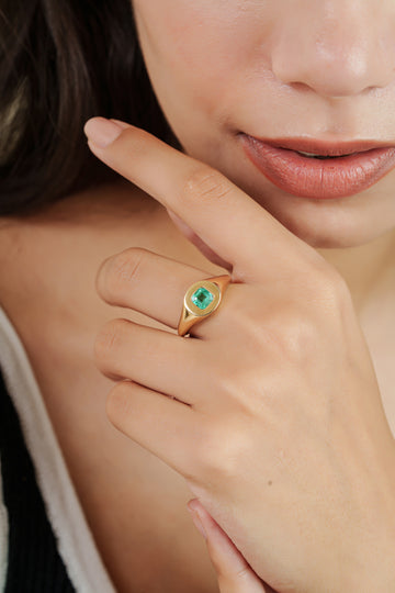 Natural Emerald Signet Ring
