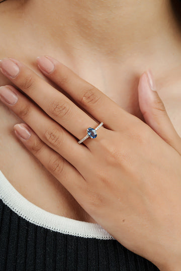 Oval Blue Sapphire Diamond Ring