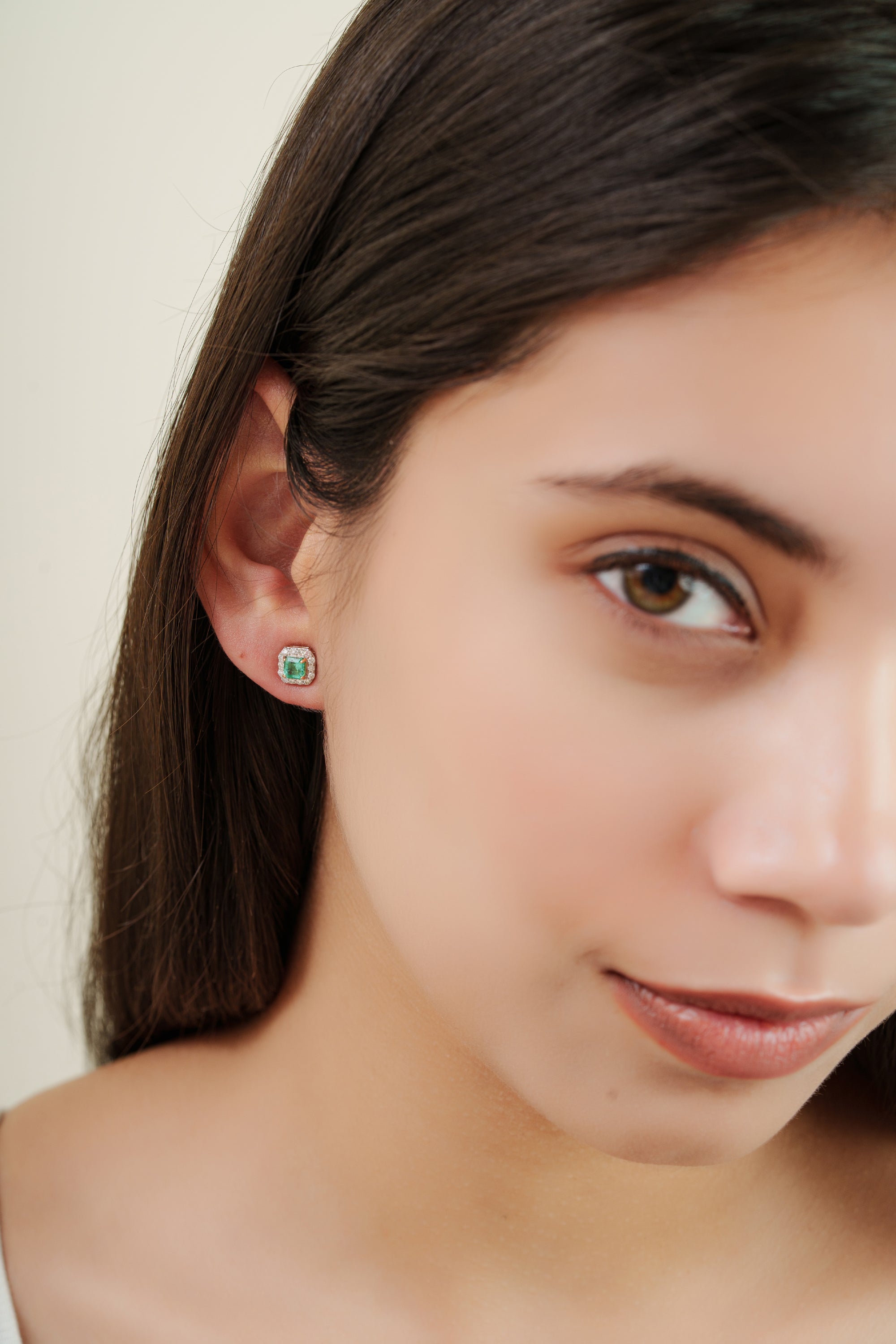Natural Emerald Diamond Stud Earring