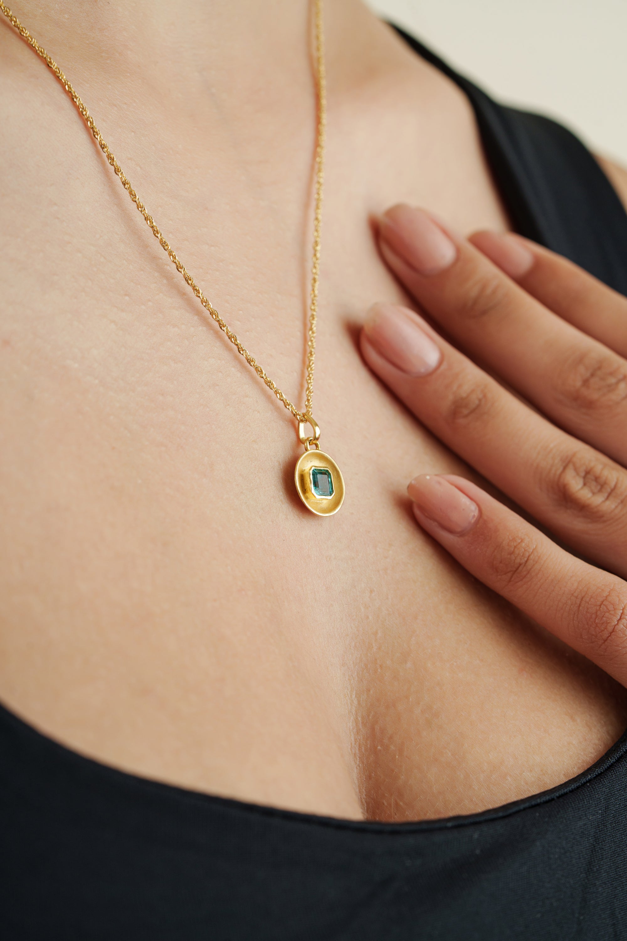 Natural Emerald Pendant Necklace
