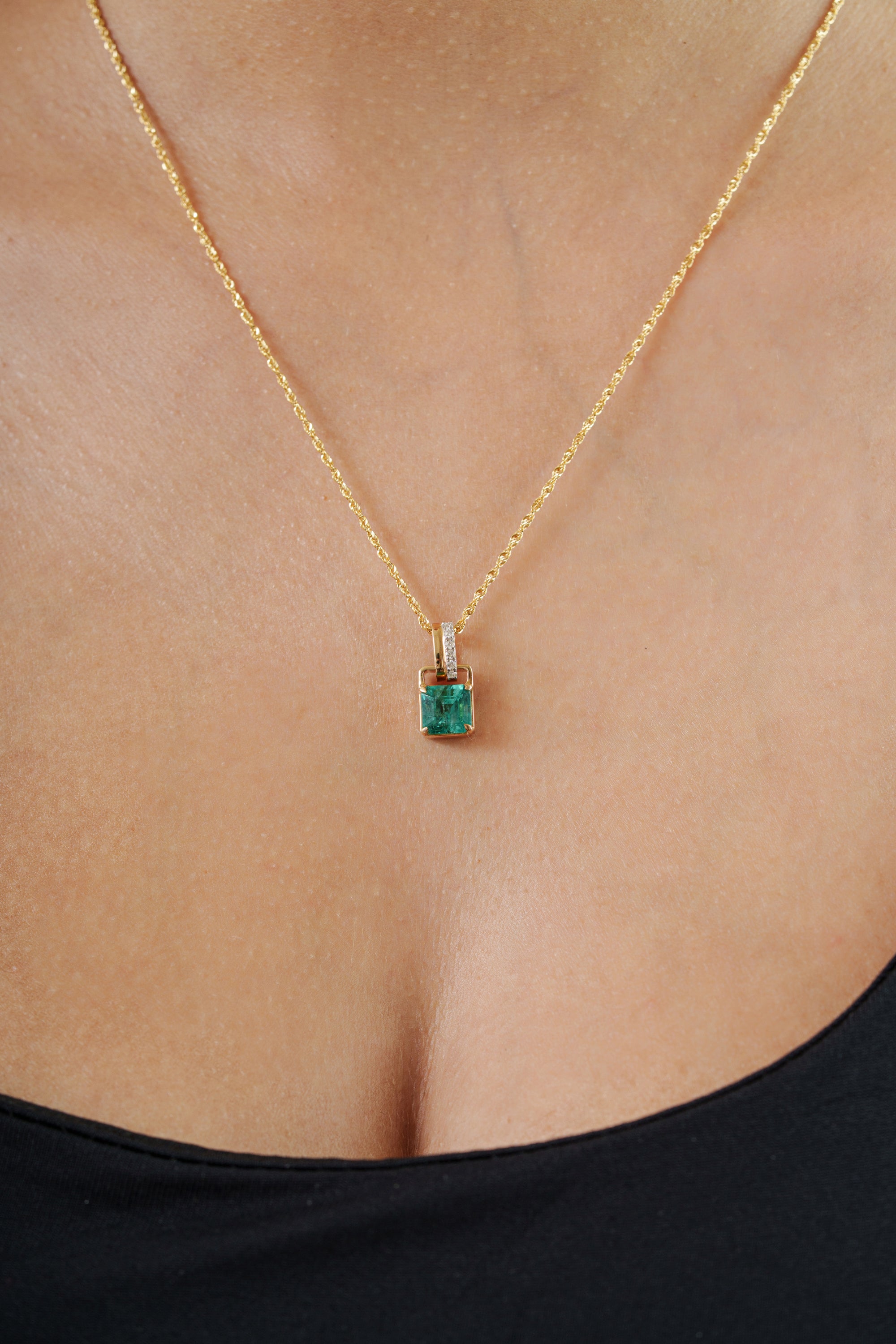Emerald Diamond Pendant Necklace