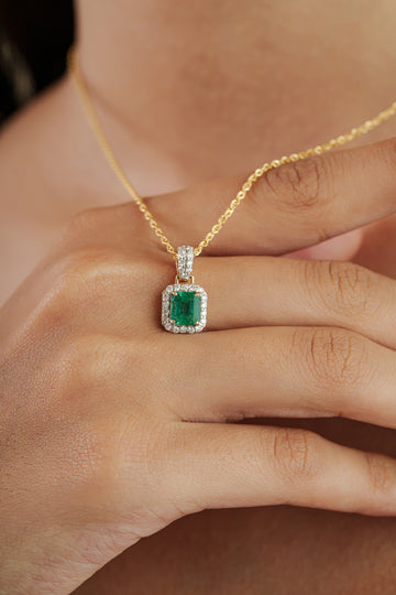 Emerald Damond Pendant Necklace