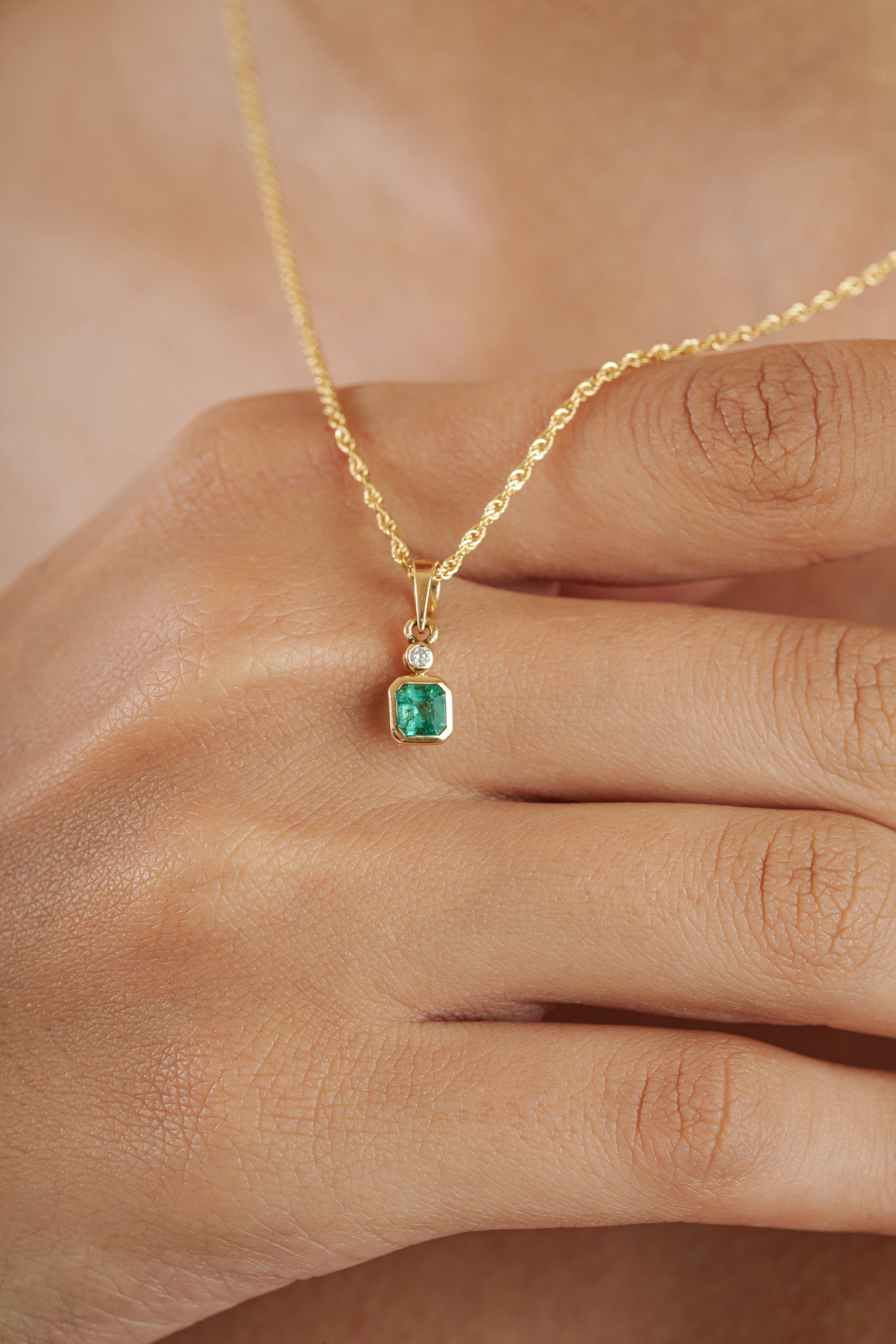 Emerald Diamond Pendant Necklace