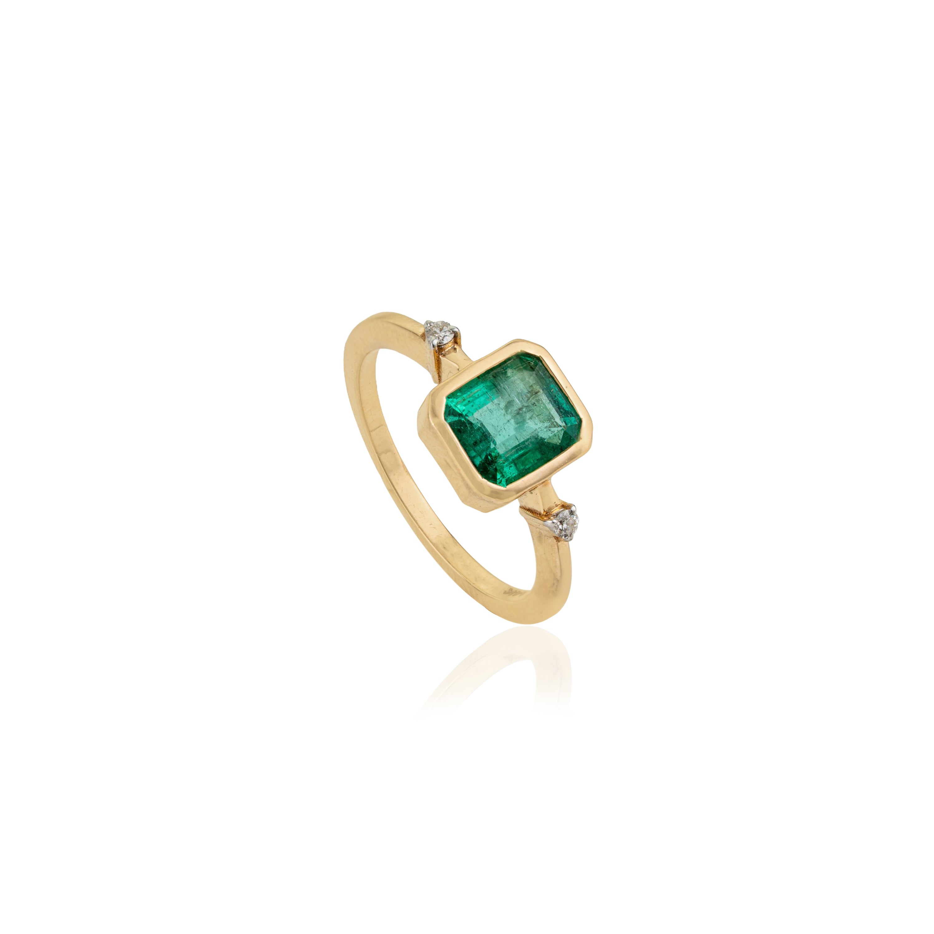 Natural Emerald Diamond Ring