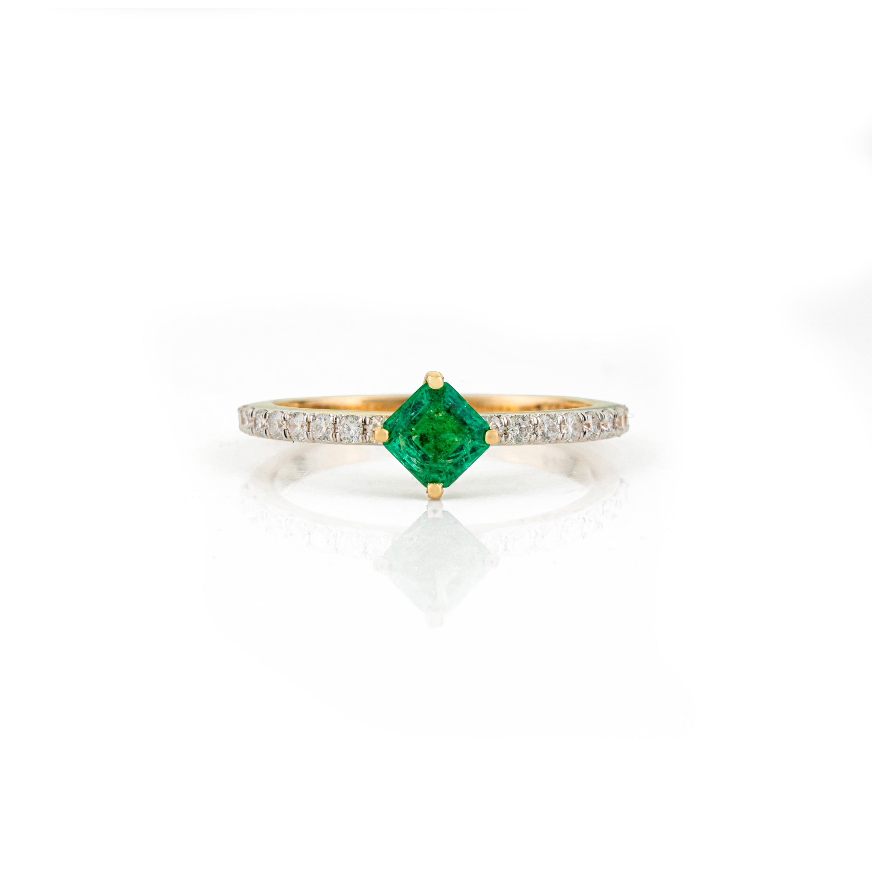 Emerald Diamond Ring