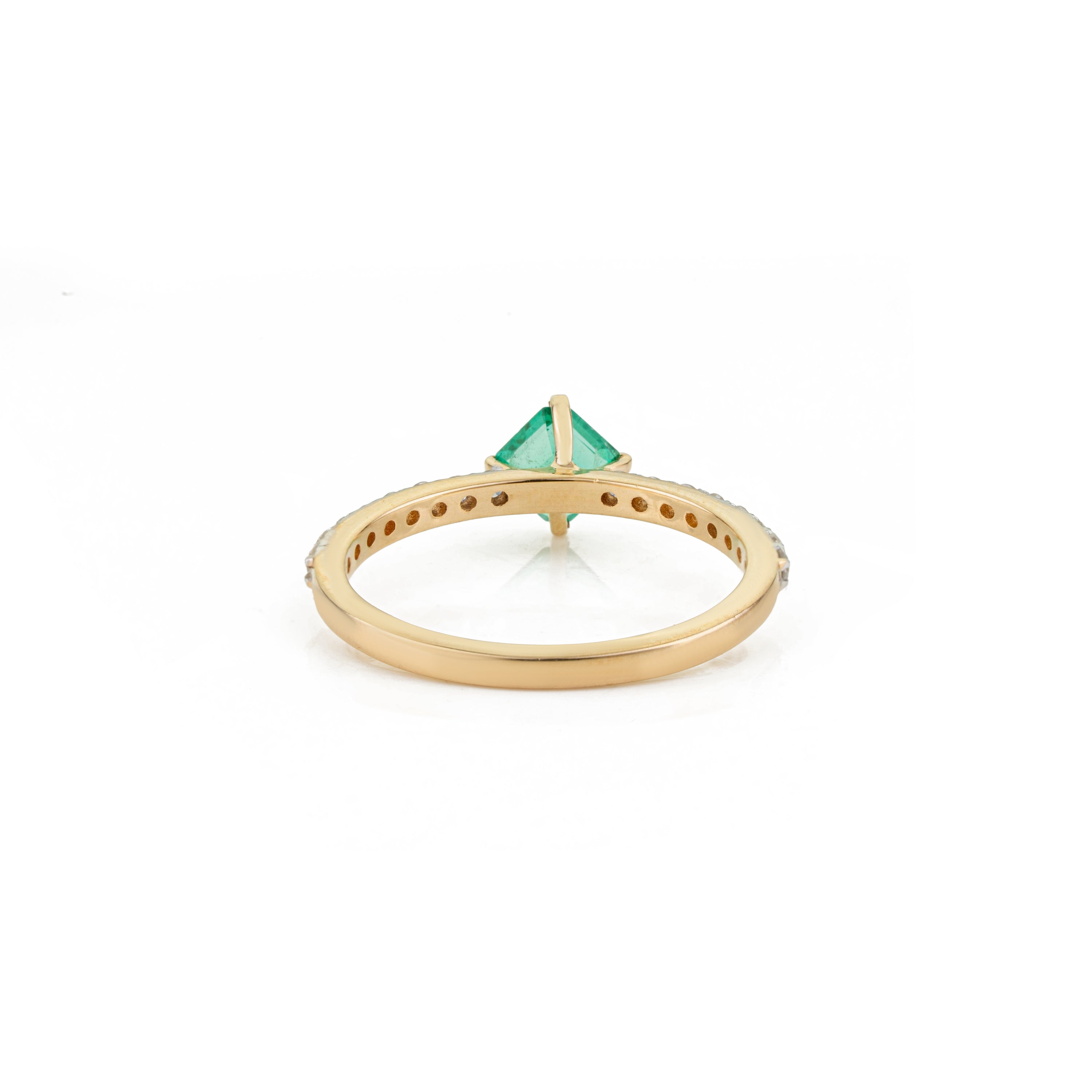 Emerald Diamond Ring