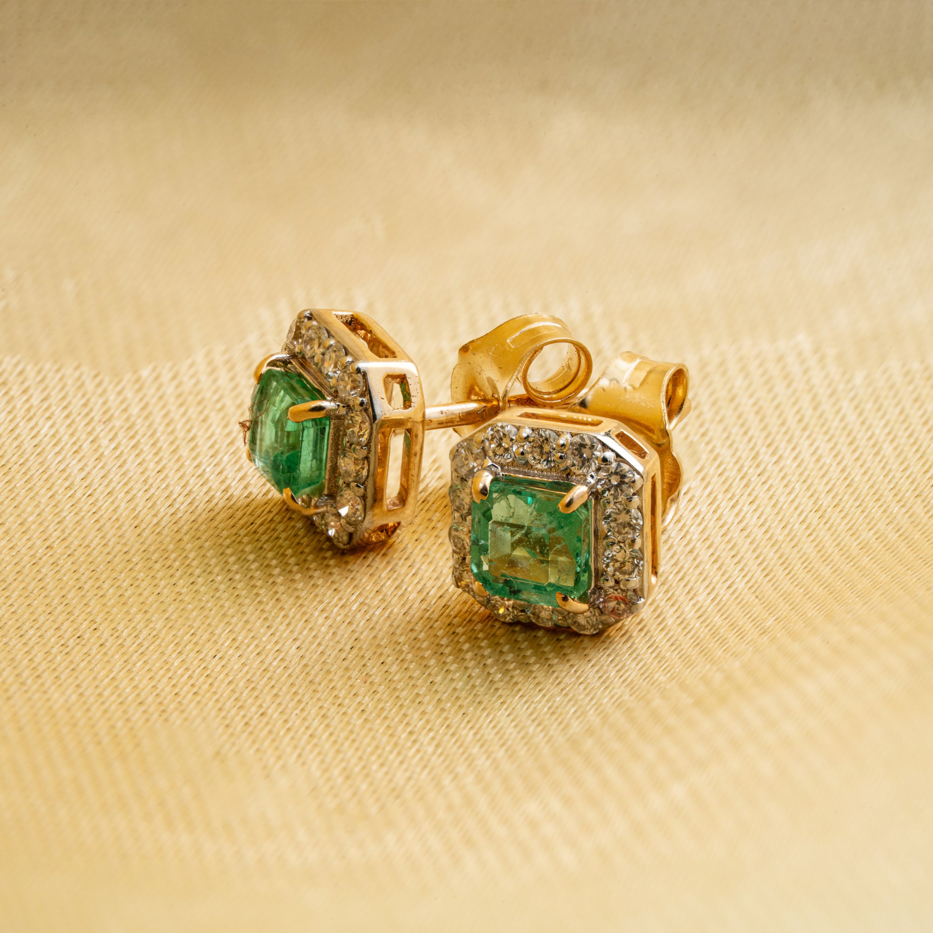 Natural Emerald Diamond Stud Earring