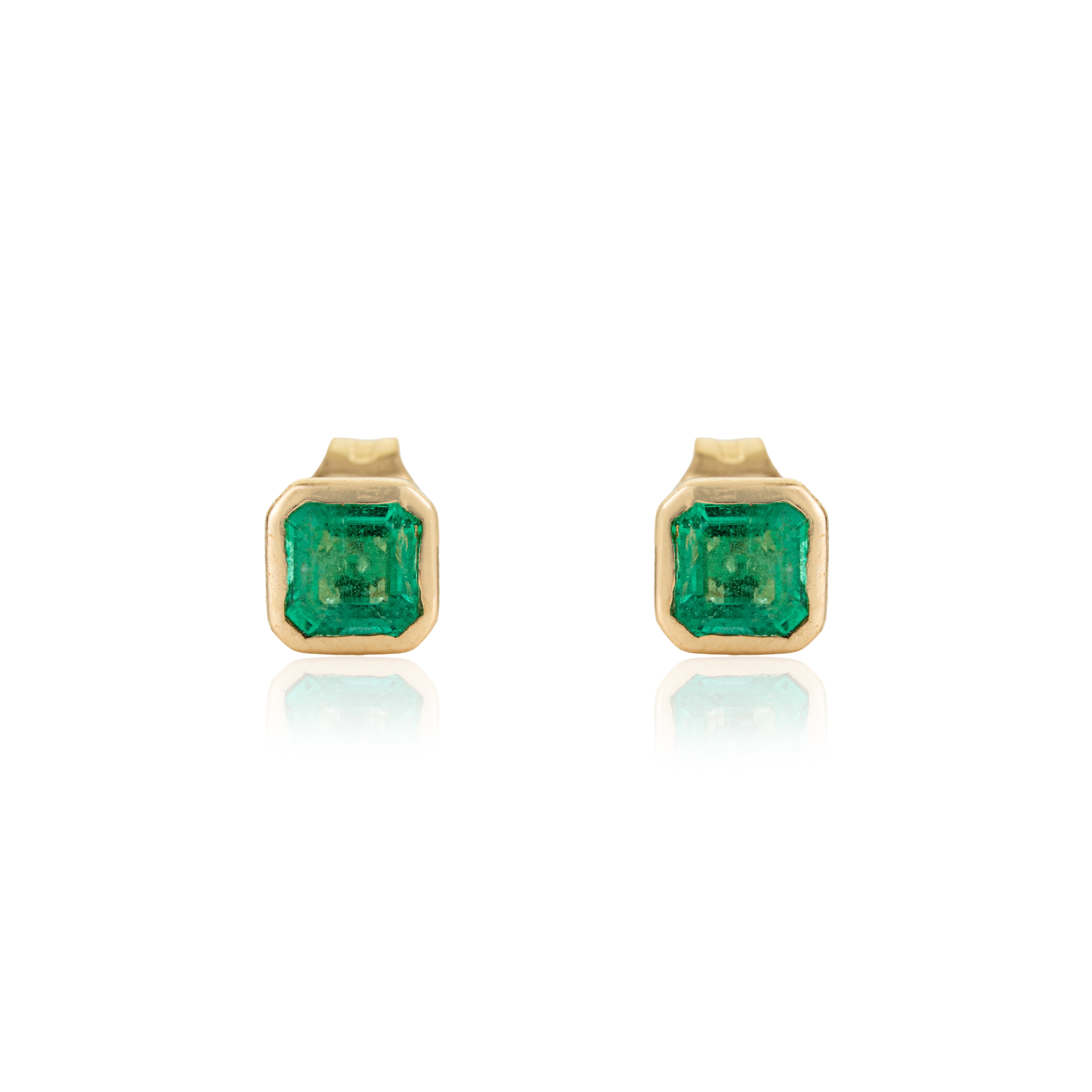 Natural Emerald Stud Earring