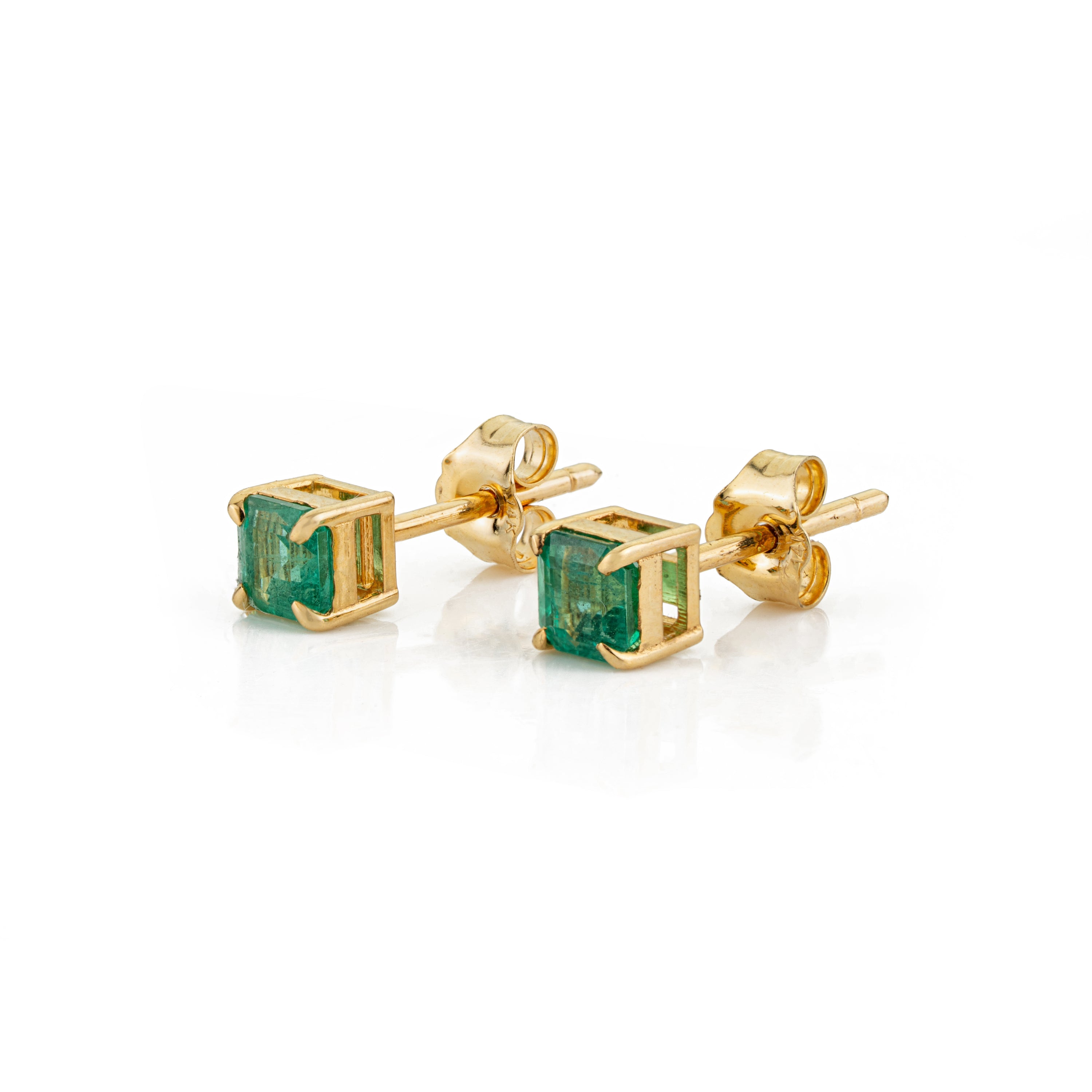 Natural Emerald Stud Earring