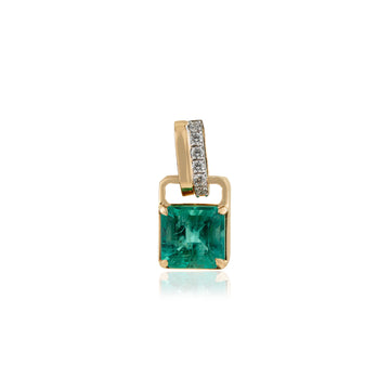 Emerald Diamond Pendant Necklace