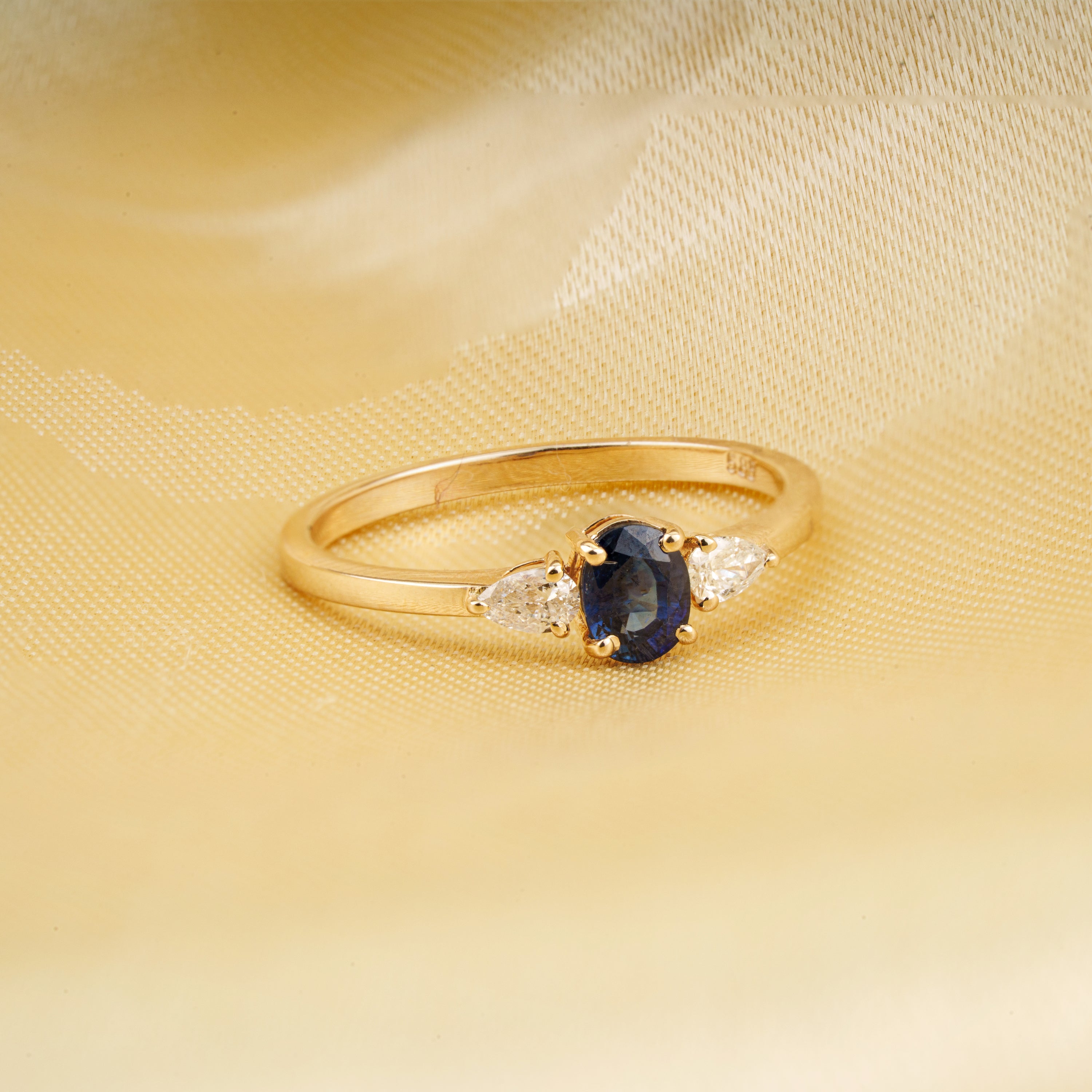 Natural Blue Sapphire Diamond Ring