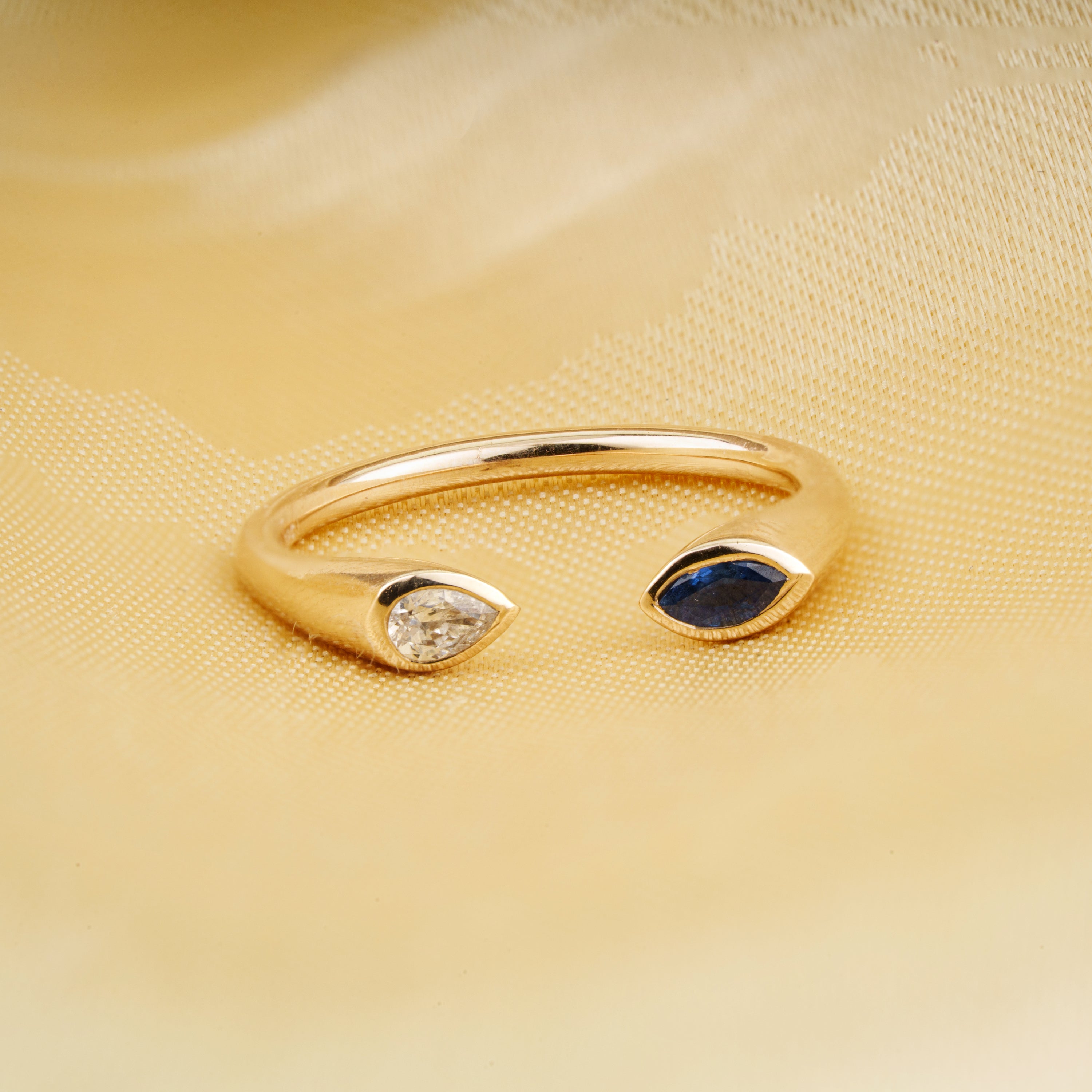 Blue Sapphire Diamond Ring