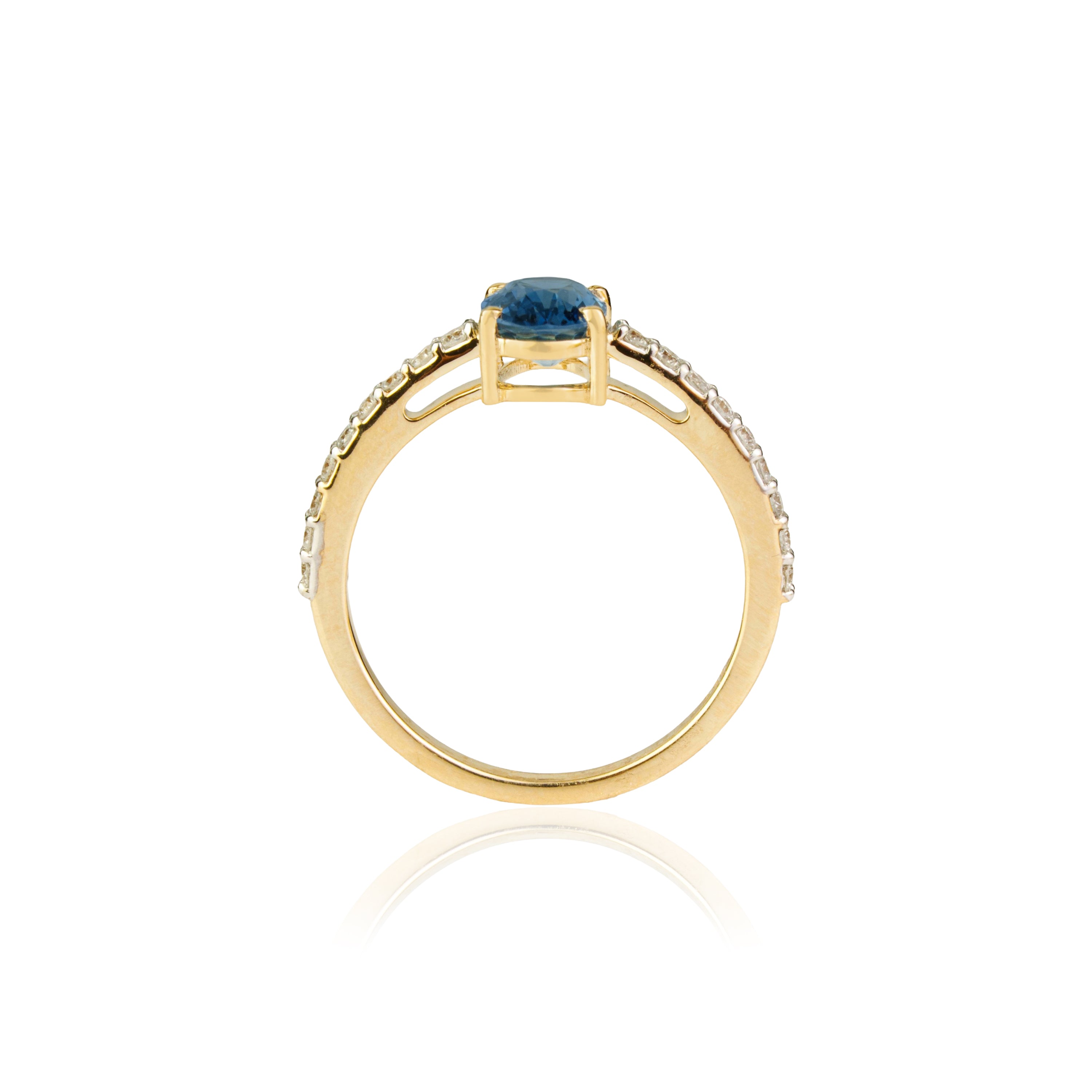 Oval Blue Sapphire Diamond Ring