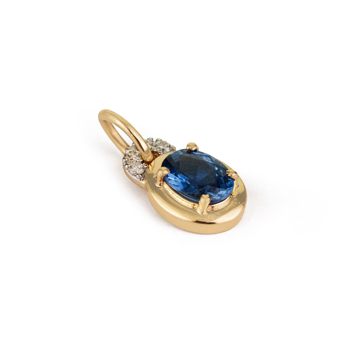 Oval Blue Sapphire Diamond Pendant