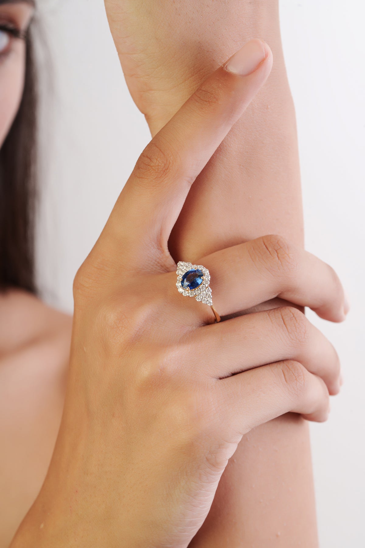Blue Sapphire Diamond Ring