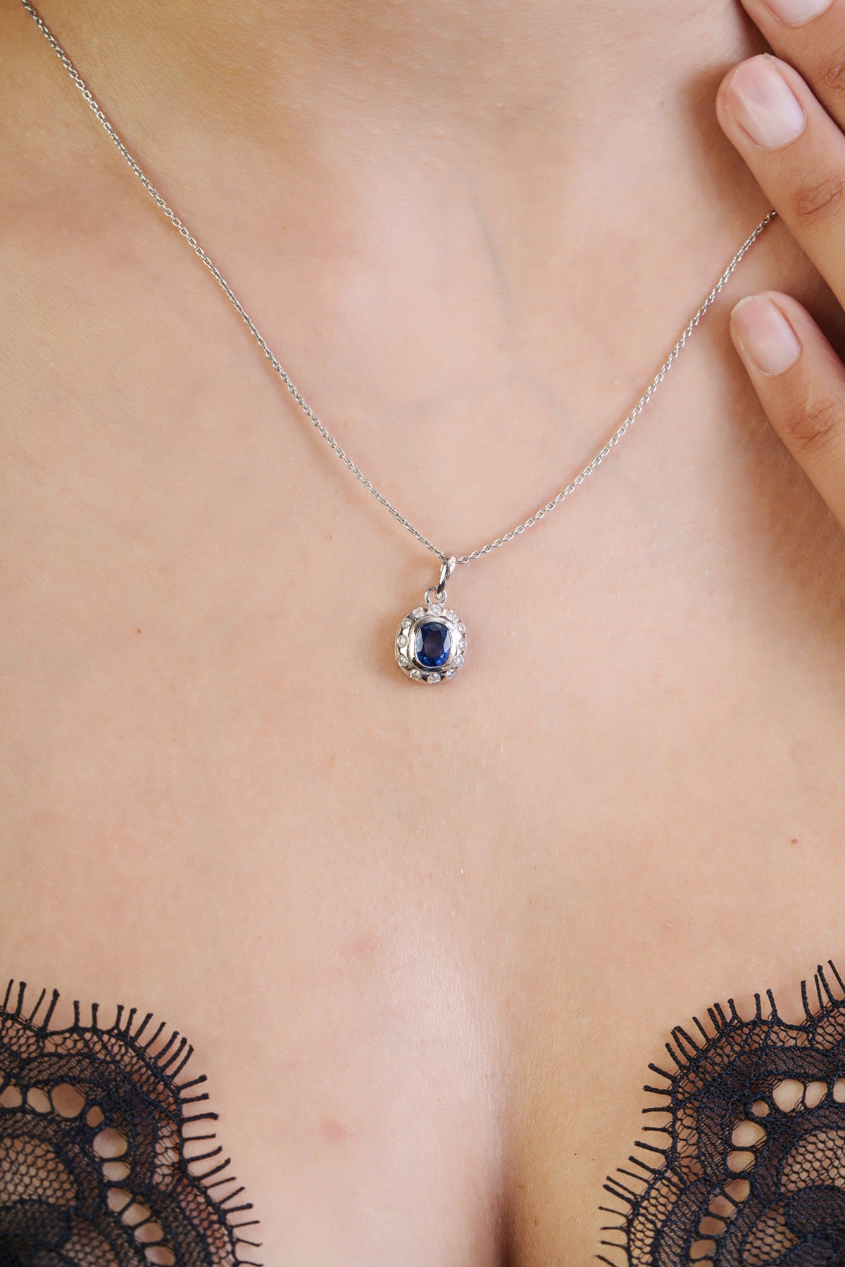 Blue Sapphire Diamond Halo Pendant