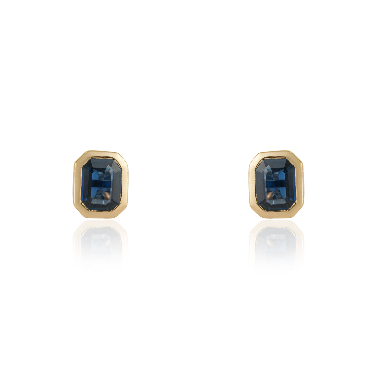 Blue Sapphire Stud Earring