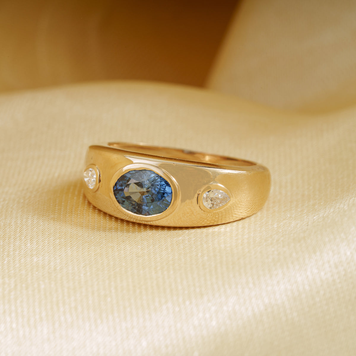 Blue Sapphire Diamond Signet Ring
