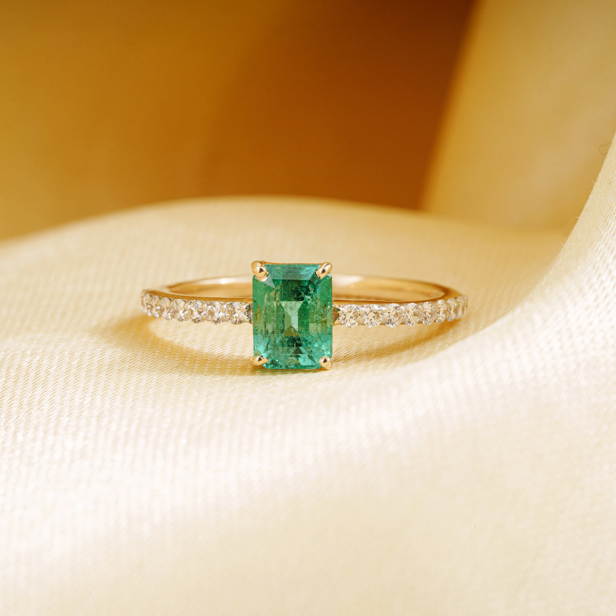 Emerald Diamond Ring
