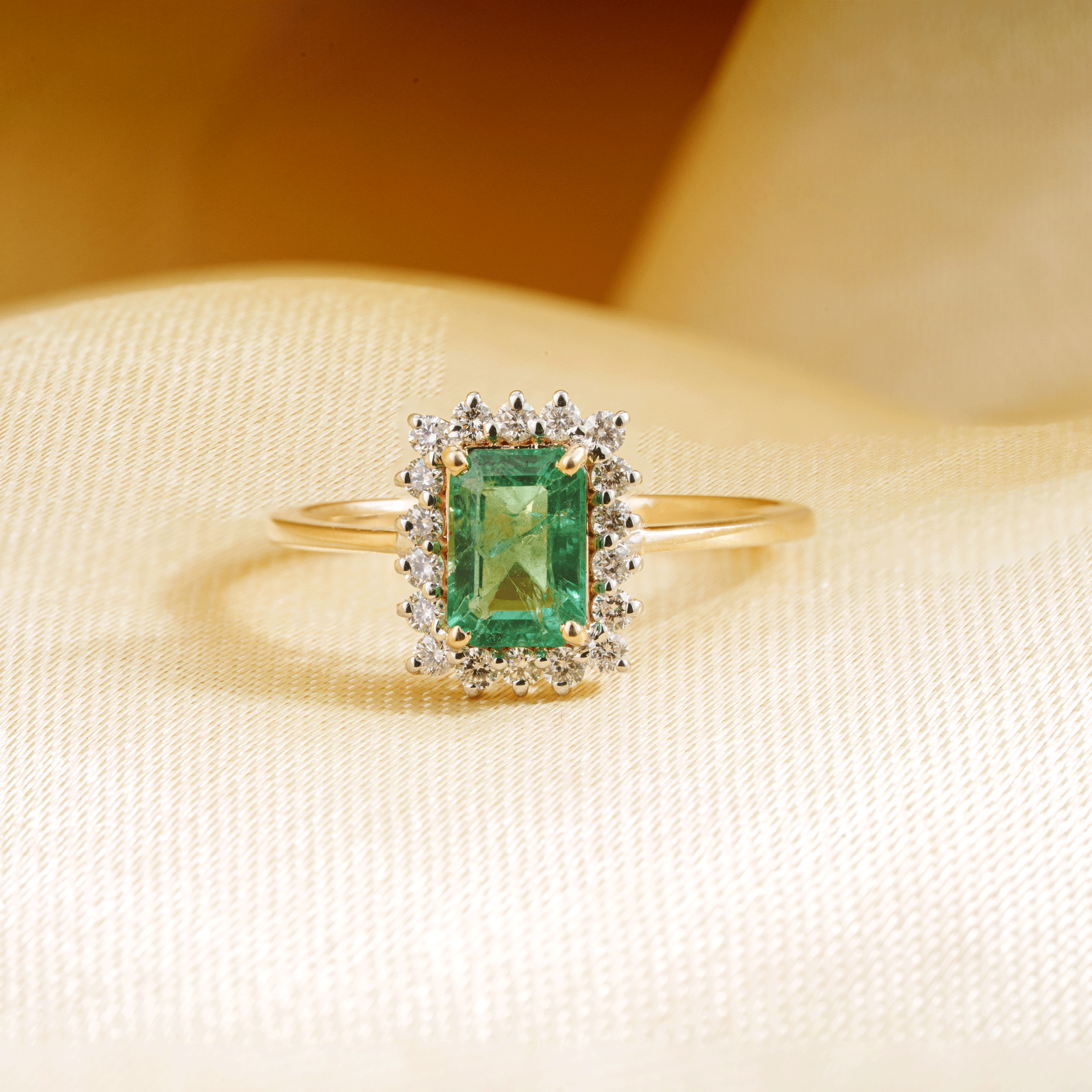 Emerald Diamond Halo Ring