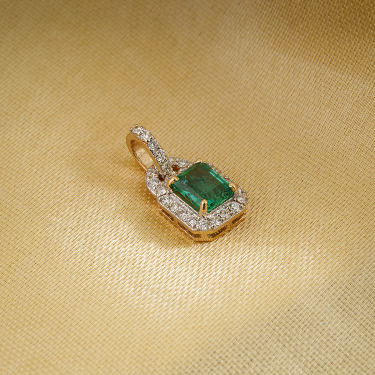 Emerald Diamond Pendant